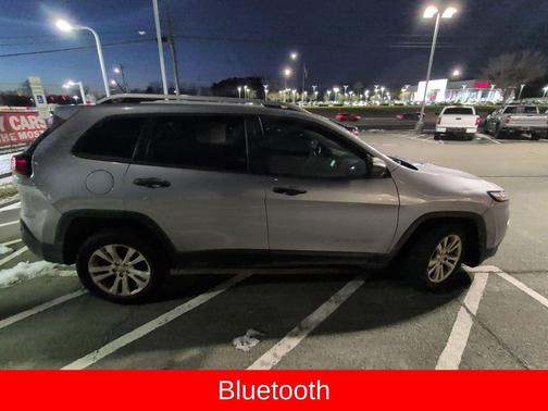 2015 Jeep Cherokee Sport