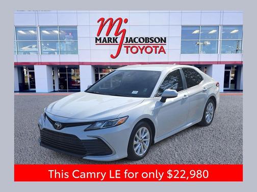 Ice Edge 2022 Toyota Camry LE
