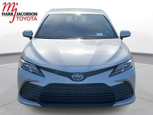 Ice Edge 2022 Toyota Camry LE
