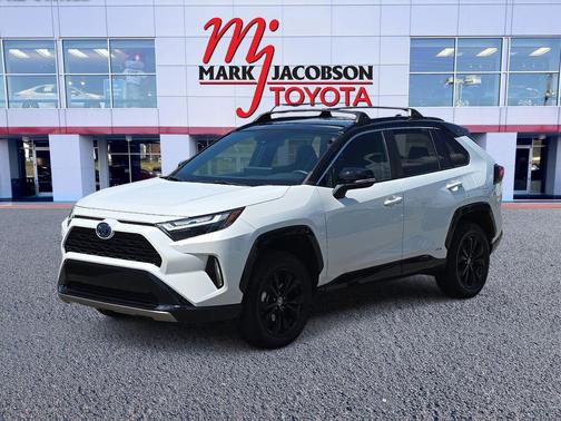 2023 Toyota RAV4 Hybrid SE