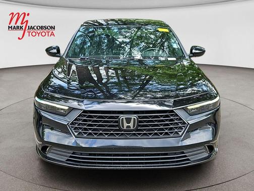 Crystal Black Pearl 2023 Honda Accord Hybrid Sport-L