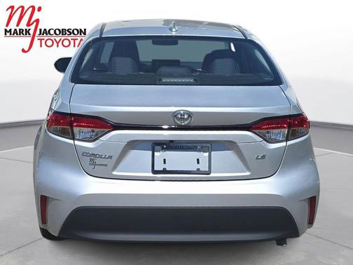 Classic Silver Metallic 2024 Toyota Corolla LE