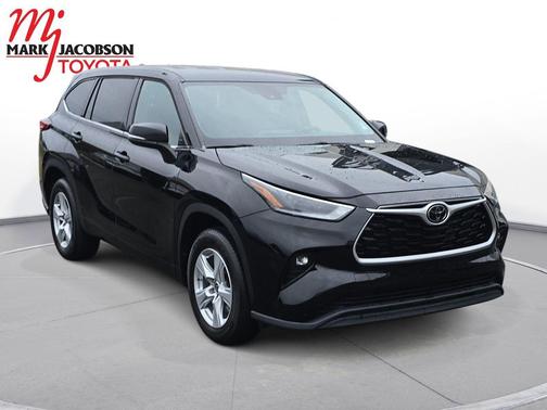2021 Toyota Highlander LE