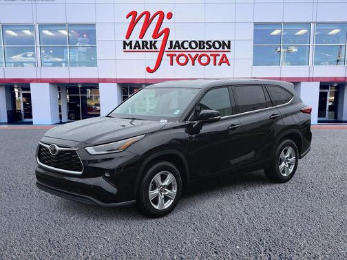 2021 Toyota Highlander LE