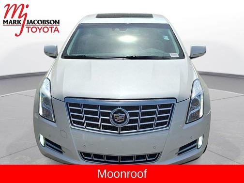 White Diamond Tricoat 2014 Cadillac XTS Luxury