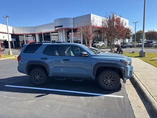 2025 Toyota 4Runner SR5