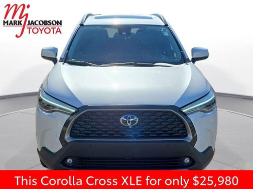 2022 Toyota Corolla Cross XLE
