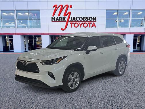 2023 Toyota Highlander LE