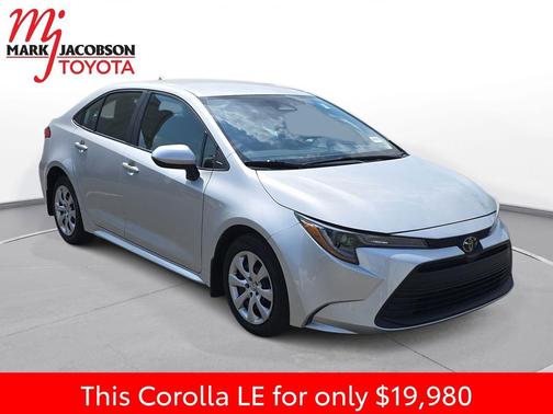 Classic Silver Metallic 2025 Toyota Corolla LE