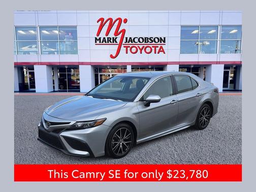 2024 Toyota Camry SE