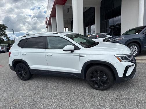 2022 Volkswagen Taos 1.5T SEL