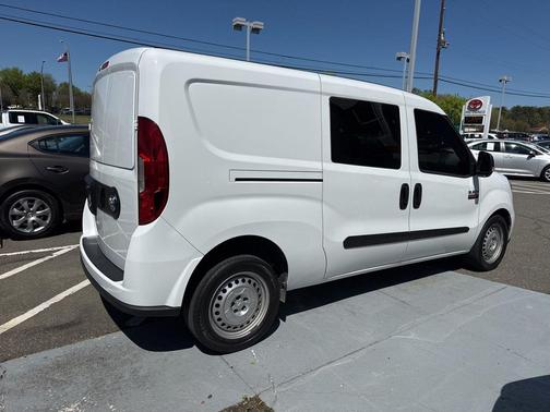Bright White 2022 RAM ProMaster City Tradesman