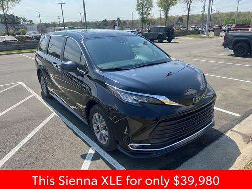 Midnight Black Metallic 2023 Toyota Sienna XLE