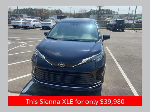 Midnight Black Metallic 2023 Toyota Sienna XLE
