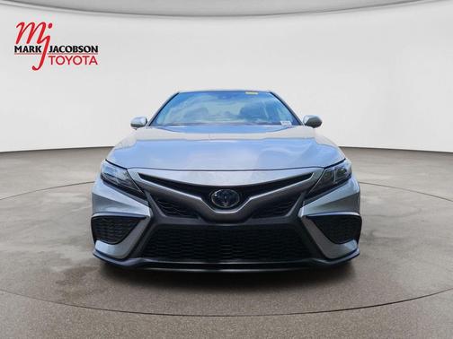 Celestial Silver Metallic 2024 Toyota Camry Hybrid SE