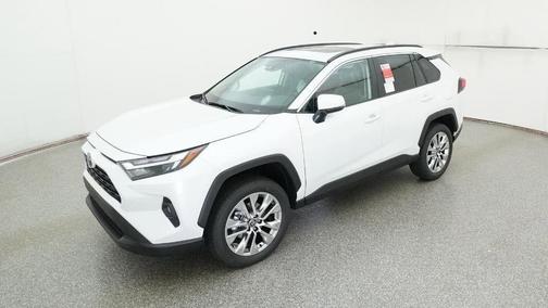 2025 Toyota RAV4 XLE Premium