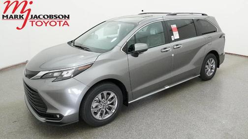 2026 Toyota Sienna XLE