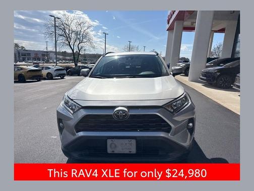 2021 Toyota RAV4 XLE
