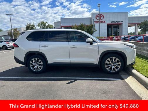 Coastal Cream 2024 Toyota Grand Highlander Limited
