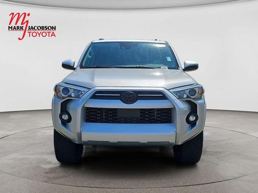 Classic Silver Metallic 2022 Toyota 4Runner SR5