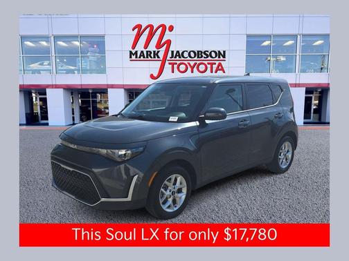 Gravity Gray 2025 Kia Soul LX