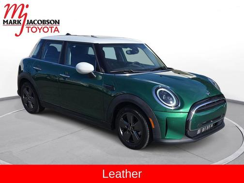 2022 MINI Hardtop Cooper