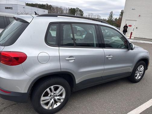 2016 Volkswagen Tiguan S