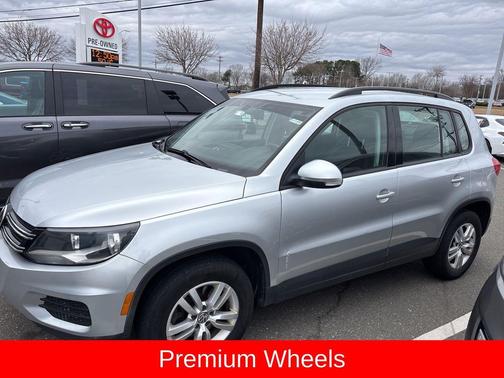 2016 Volkswagen Tiguan S