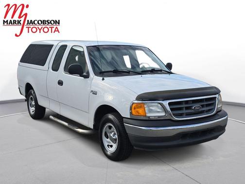 2004 Ford F-150 Heritage XL