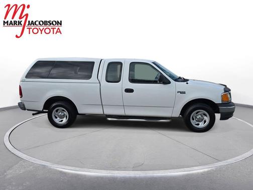 2004 Ford F-150 Heritage XL