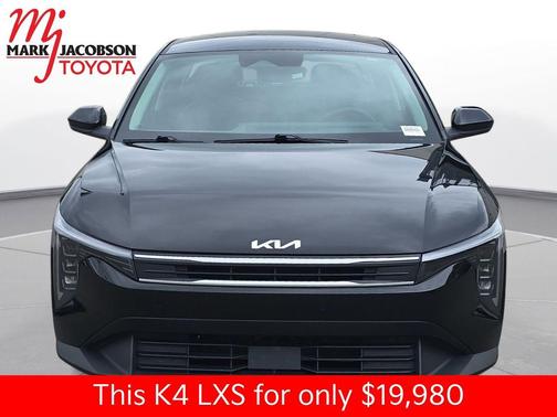 Aurora Black Pearl 2025 Kia K4 LXS