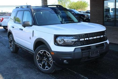 Oxford White 2026 Ford Bronco Sport Outer Banks