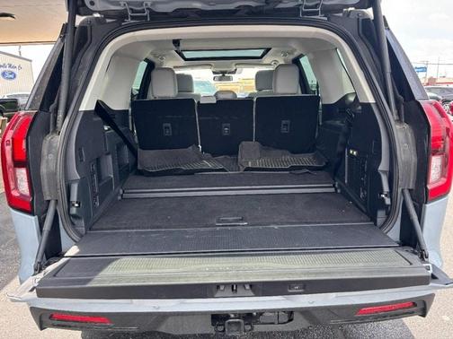 Gray 2025 Ford Expedition Active