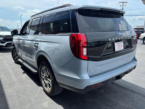 Gray 2025 Ford Expedition Active