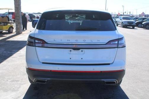 2022 Lincoln Nautilus Standard