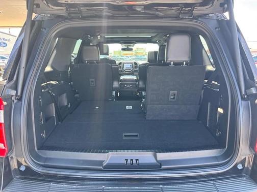 Black 2021 Ford Expedition XLT