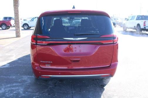 2024 Chrysler Pacifica Touring-L
