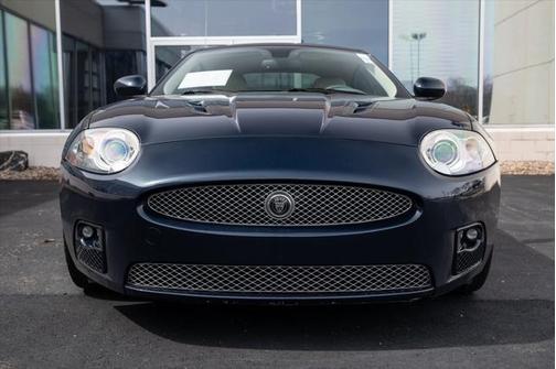 2007 Jaguar XKR Base