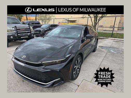 Black 2023 Toyota Crown XLE