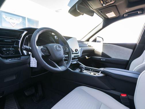 Wind Chill Pearl 2026 Lexus TX 350 Premium