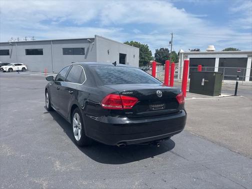 2012 Volkswagen Passat 2.5 SE
