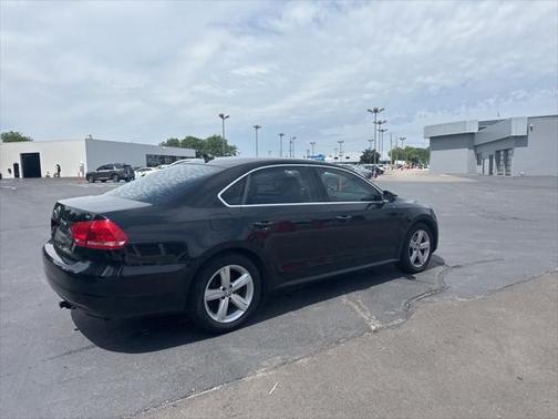 2012 Volkswagen Passat 2.5 SE