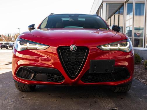 2024 Alfa Romeo Stelvio Veloce AWD