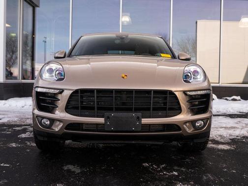 2017 Porsche Macan Base
