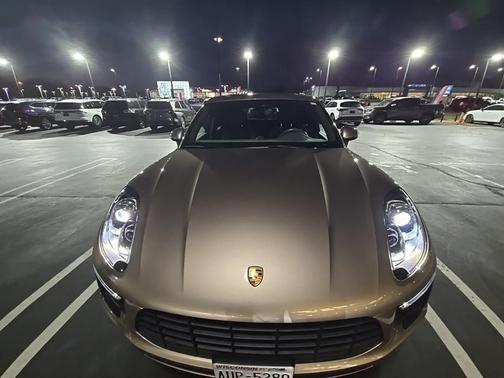 2017 Porsche Macan Base