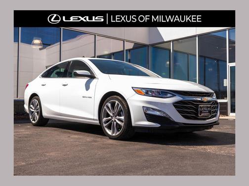 Summit White 2024 Chevrolet Malibu FWD 2LT