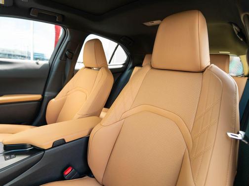 Ultra White 2026 Lexus UX 300h Premium