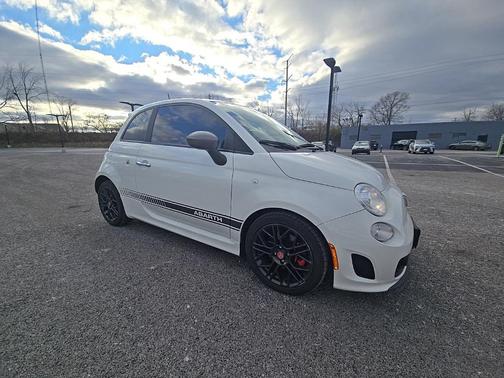 2015 FIAT 500 Abarth