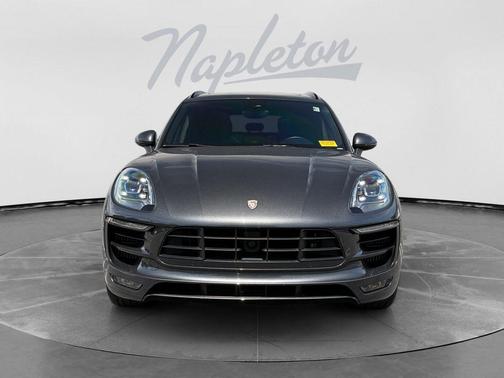 Rhodium Silver Metallic 2018 Porsche Macan Macan GTS
