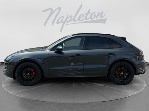 Rhodium Silver Metallic 2018 Porsche Macan Macan GTS
